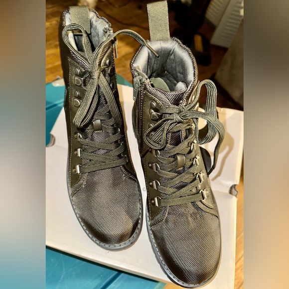 SO Clavicle Women’s Hiking Combat Boots Olive Green Size 8 - Picture 9 of 11